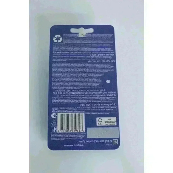 Gillette Blue3 Blue 3 Cool Comfort ~4 Disposable Razors with Comfortgel Unopened - Picture 6 of 7